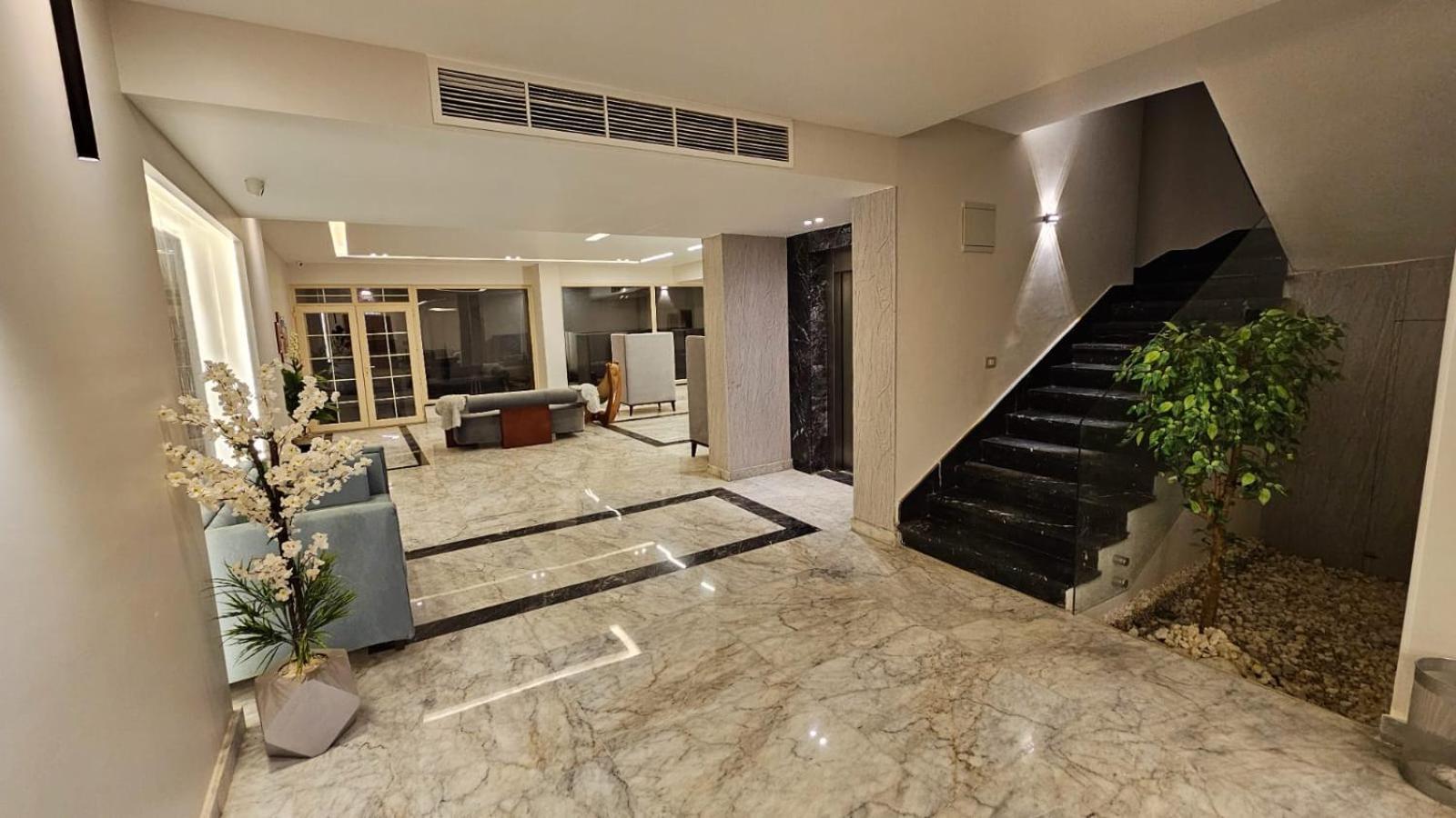 My Aparthotel 4*